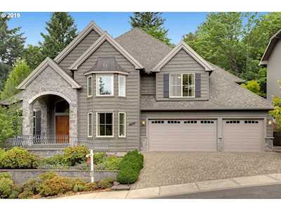 8821 NW Savoy Ln Portland, OR 97229
