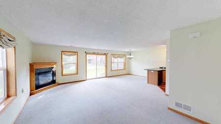 2068 Shryer Court E North Saint Paul, MN 55109