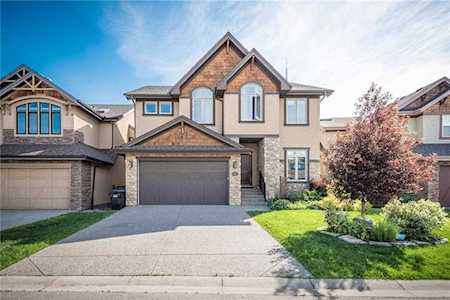 20 West Coach Court SW Calgary, AB T3H 0N1