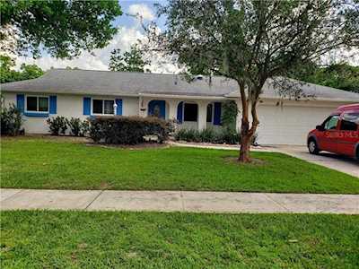 8422 Singapore Ct Orlando, FL 32817