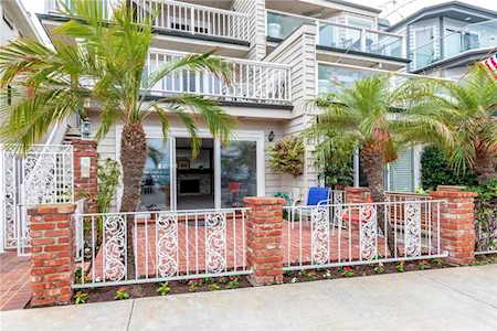 1815 W Bay Avenue #1 Newport Beach, CA 92663