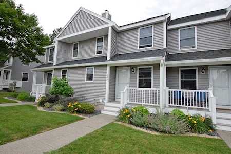 106 Sycamore Dr #106 Leominster, MA 01453