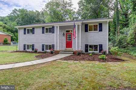 8711 Millbrook Place Alexandria, VA 22309