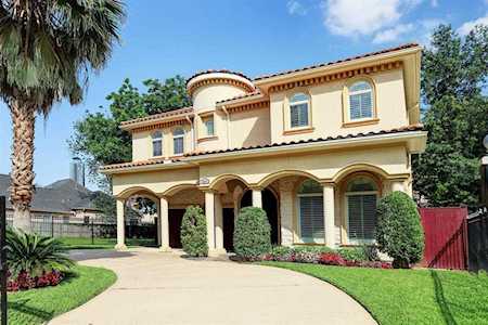 3205 Mcculloch Circle Houston, TX 77056