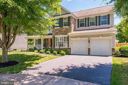 304 Declaration Ct Purcellville, VA 20132