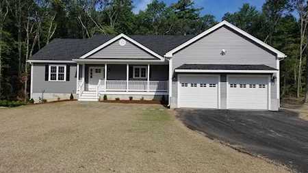 24 Maslow's Way #6 Uxbridge, MA 01569
