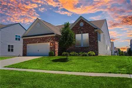1487 Valdarno Drive Greenwood, IN 46143
