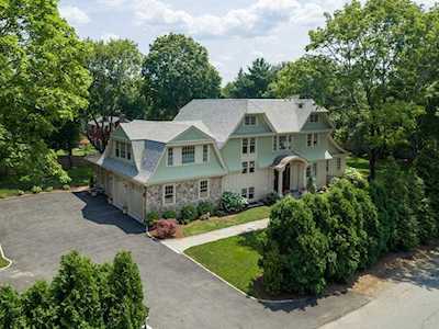 3 Kings Grant Road Weston, MA 02493