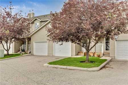 172 Mt Aberdeen Manor SE Calgary, AB T2Z 3N8