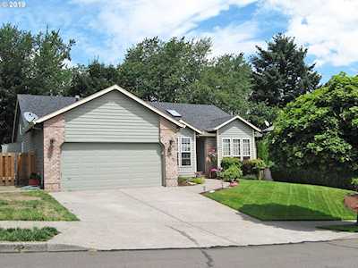 213 SW 18th St Troutdale, OR 97060