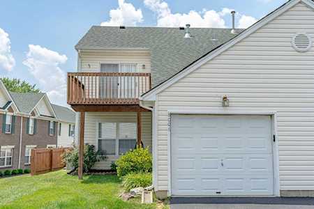 8006 Hunter Green Way Louisville, KY 40291