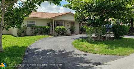 3651 NW 80th Ave Coral Springs, FL 33065