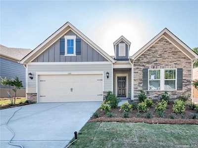 5305 Turtle Creek Dr Denver, NC 28037