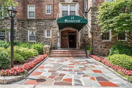 21 N Chatsworth Ave #3M Mamaroneck, NY 10538