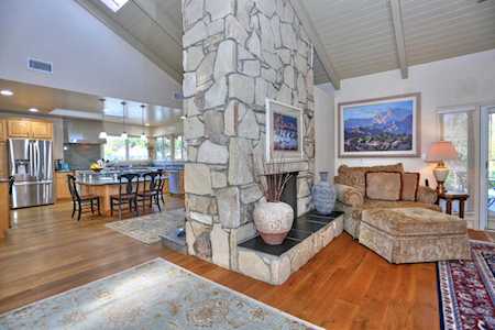 149 Vereda Leyenda Santa Barbara, CA 93117
