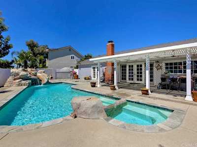 25822 Cordillera Drive Mission Viejo, CA 92691