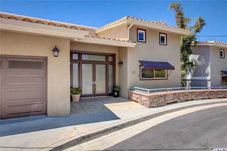 8045 Bulwer Drive Los Angeles, CA 90046