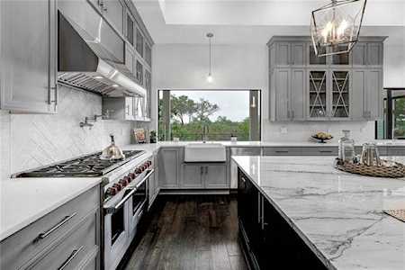 4506 Cat Mountain Dr Austin, TX 78731
