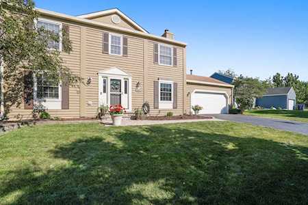 2047 University Dr Naperville, IL 60565
