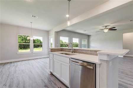 410 Lone Star Dr Cedar Park, TX 78613