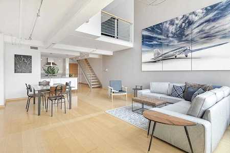 25 Channel Center Street #607 Boston, MA 02210