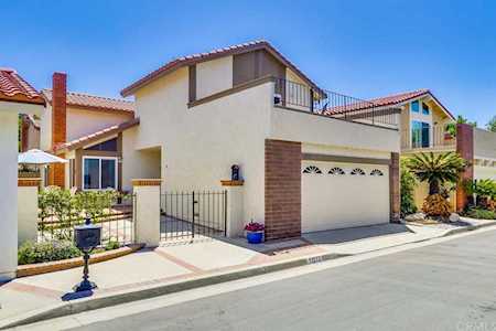 11272 Gardiners Court Cypress, CA 90630