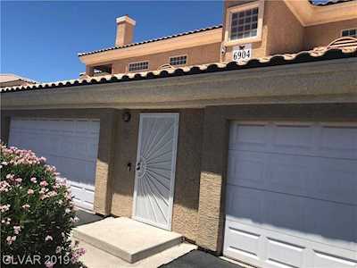 6904 Dorita Ave #202 Las Vegas, NV 89108