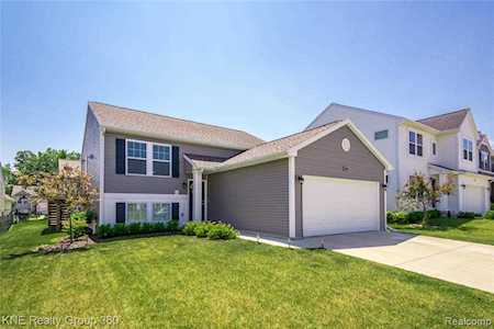 8605 Chippewa River Dr Dr Handy Twp, MI 48836