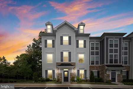 7444 Riding Meadow Way Manassas, VA 20111