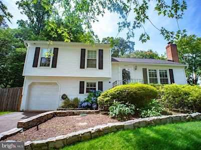 8304 Lindside Way Springfield, VA 22153