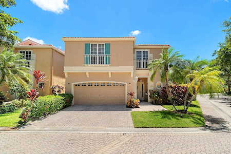 11 Via Carrara Palm Beach Gardens, FL 33418
