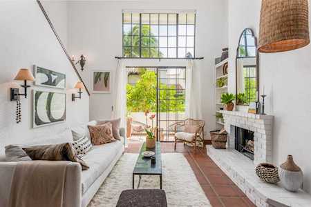 123 Bath St #A6 Santa Barbara, CA 93101