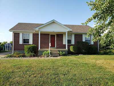 286 Tecumseh Dr Shepherdsville, KY 40165