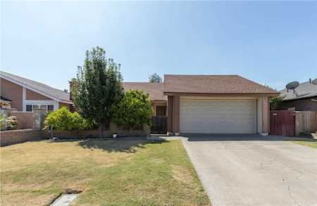 25222 York Circle Laguna Hills, CA 92653