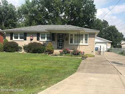 7907 Mango Dr Louisville, KY 40258