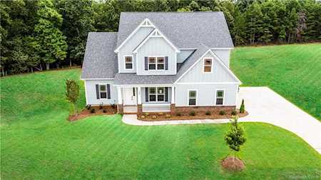 158 Riverstone Dr Davidson, NC 28036