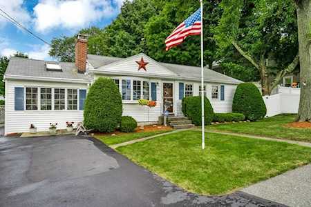 25 Evans Road Stoneham, MA 02180