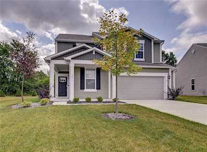 6877 Shooting Star Drive Whitestown, IN 46075