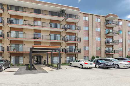 4180 Lyndon Way #309 Louisville, KY 40207