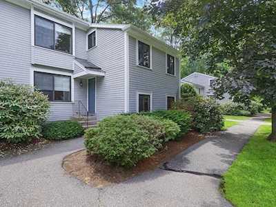 44 Staffordshire Ln #44 Concord, MA 01742