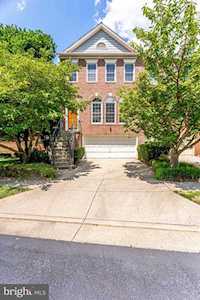 10156 Castlewood Ln Oakton, VA 22124