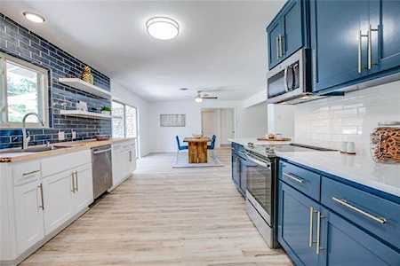 2702 Cascade Dr Austin, TX 78757