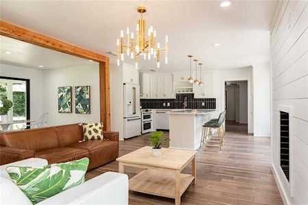 724 E Washington Street Rockwall, TX 75087
