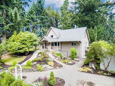 3665 Sunset Dr W University Place, WA 98466