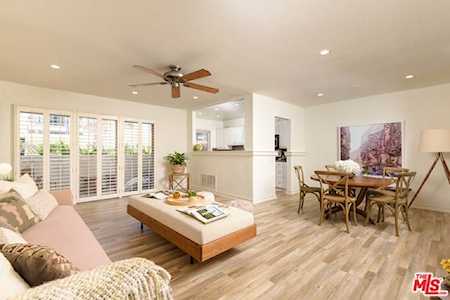 1233 N Laurel Avenue #105 West Hollywood, CA 90046
