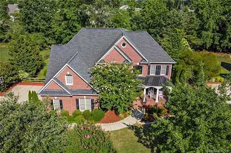 3426 Savannah Hills Dr Matthews, NC 28105