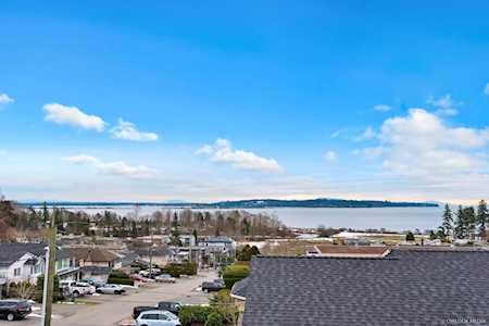 973 Habgood Street White Rock, BC V4B 4W5