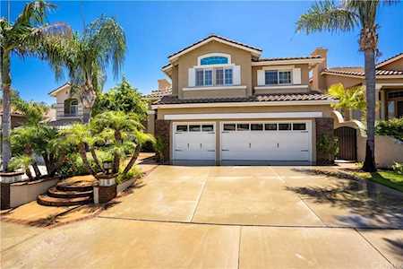 916 S Creekview Lane Anaheim Hills, CA 92808