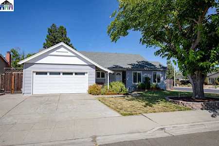 5713 Running Hills Avenue Livermore, CA 94551-5641