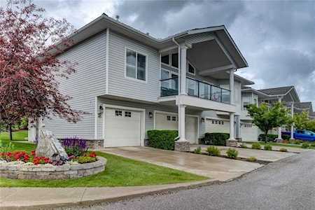 145 Rocky Vista Terrace NW Calgary, AB T3G 5G5